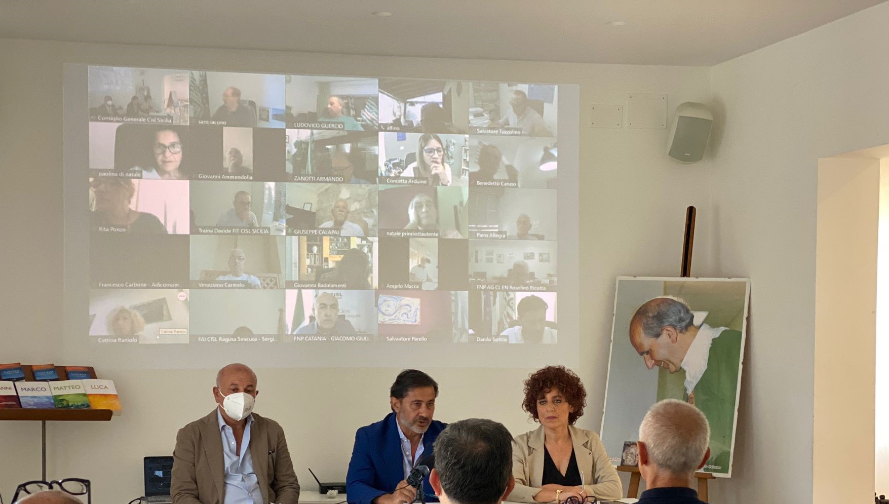 La Cisl Sicilia riunisce il suo consiglio generale nell'aula didattica del Centro Padre Nostro di Palermo. Il segretario generale, Sebastiano Cappuccio: “A 30 anni dal martirio del Beato Padre Pino Puglisi, la sua memoria è sempre più viva e noi la onoriamo ogni giorno con atti concreti”